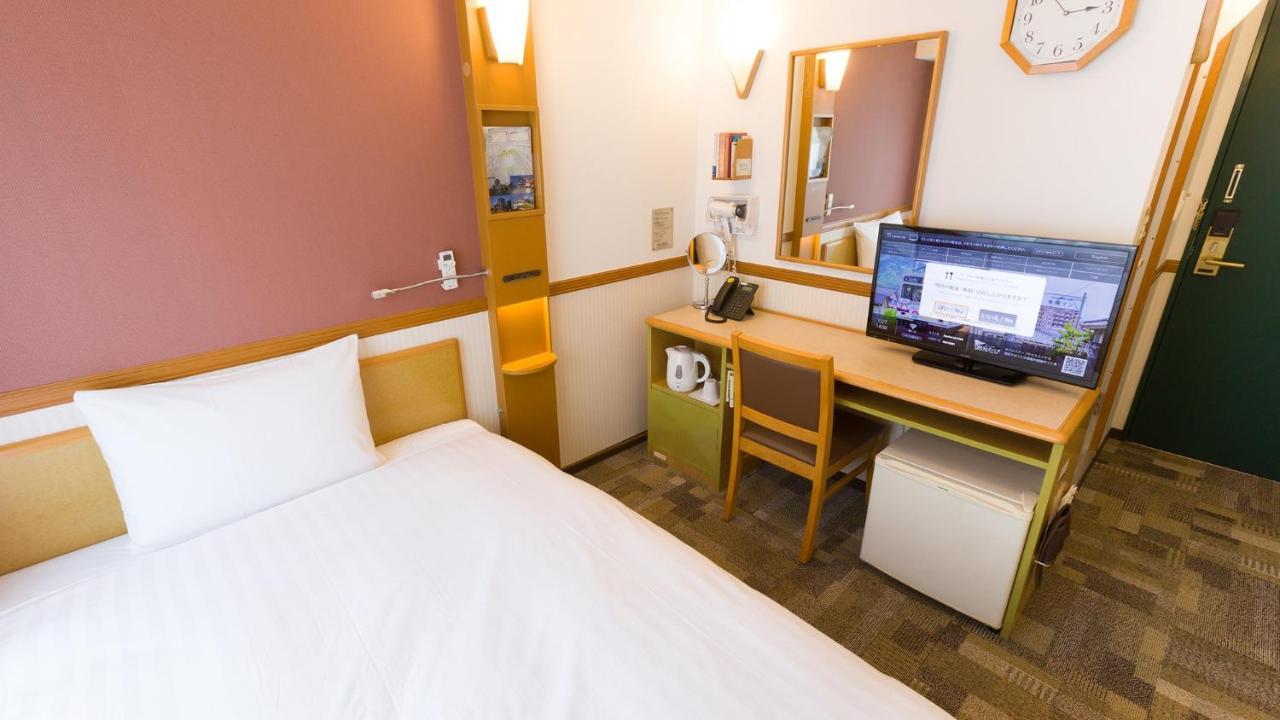 Toyoko Inn Tokyo Yamanote Sen Otsuka Eki Kita Guchi No 2 Екстериор снимка